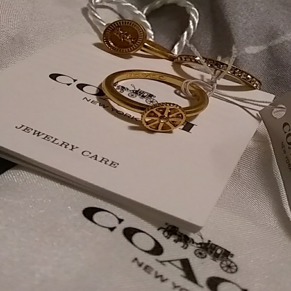 Coach rings - Picture 2 of 2